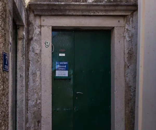 Only דירה דוברובניק