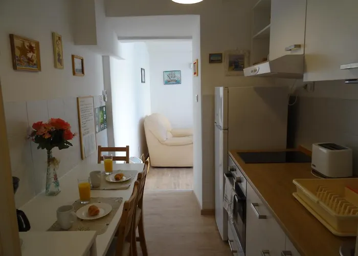 Only * דוברובניק