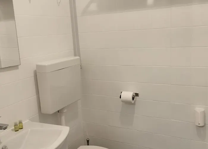 Only * דוברובניק